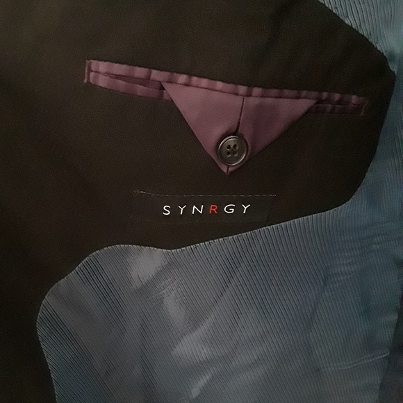 Synrgy black coat.. - Picture 3 of 6